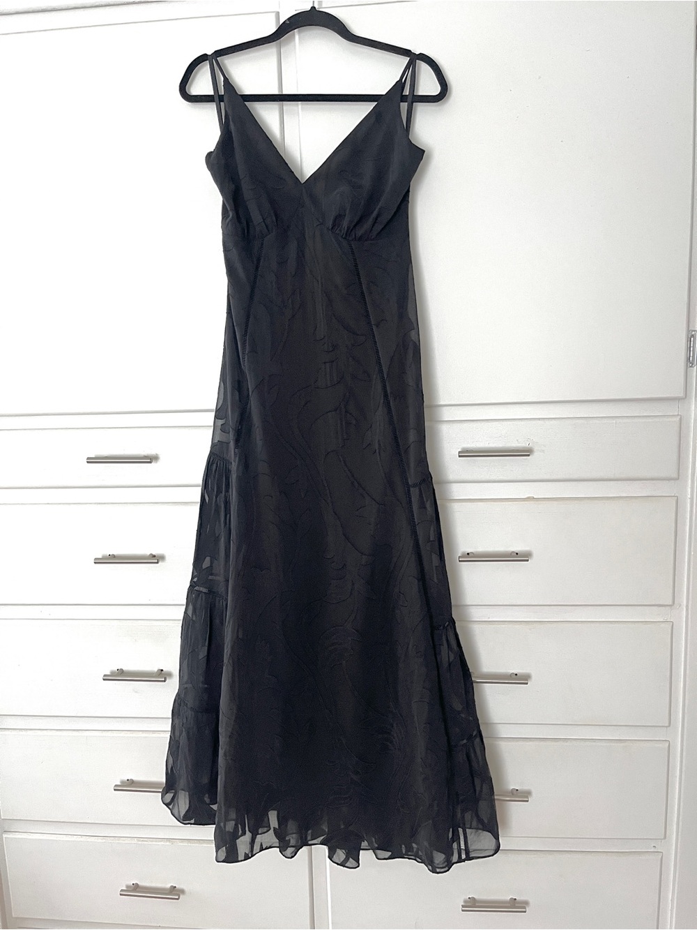 White House Black Market Women's Black V-Neck Maxi Dress size 6 - Picture 6 of 13